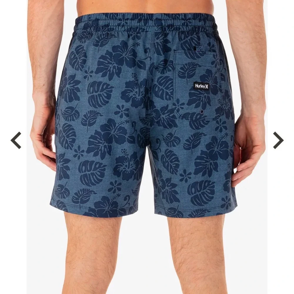 NWT Hurley Navy Floral Men's Cannonball 17